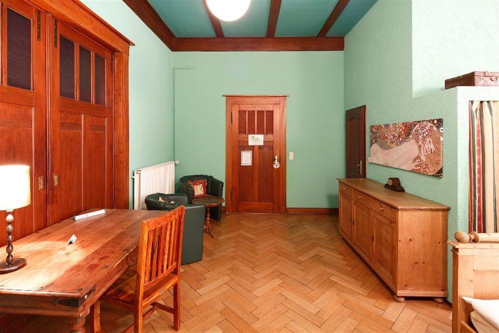 Avalon Bed & Breakfast Themen/- Nichtraucherhotel Hannover Bagian luar foto