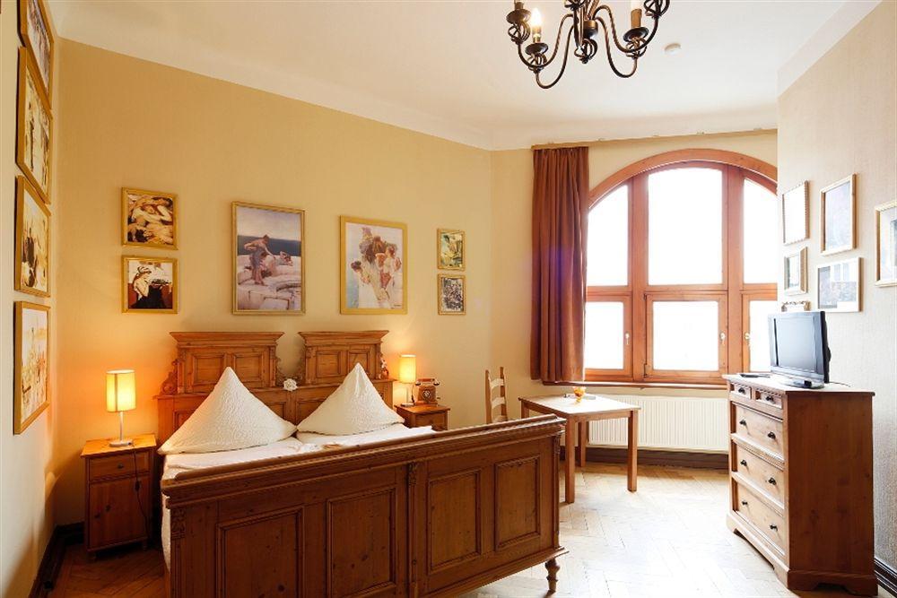 Avalon Bed & Breakfast Themen/- Nichtraucherhotel Hannover Bagian luar foto