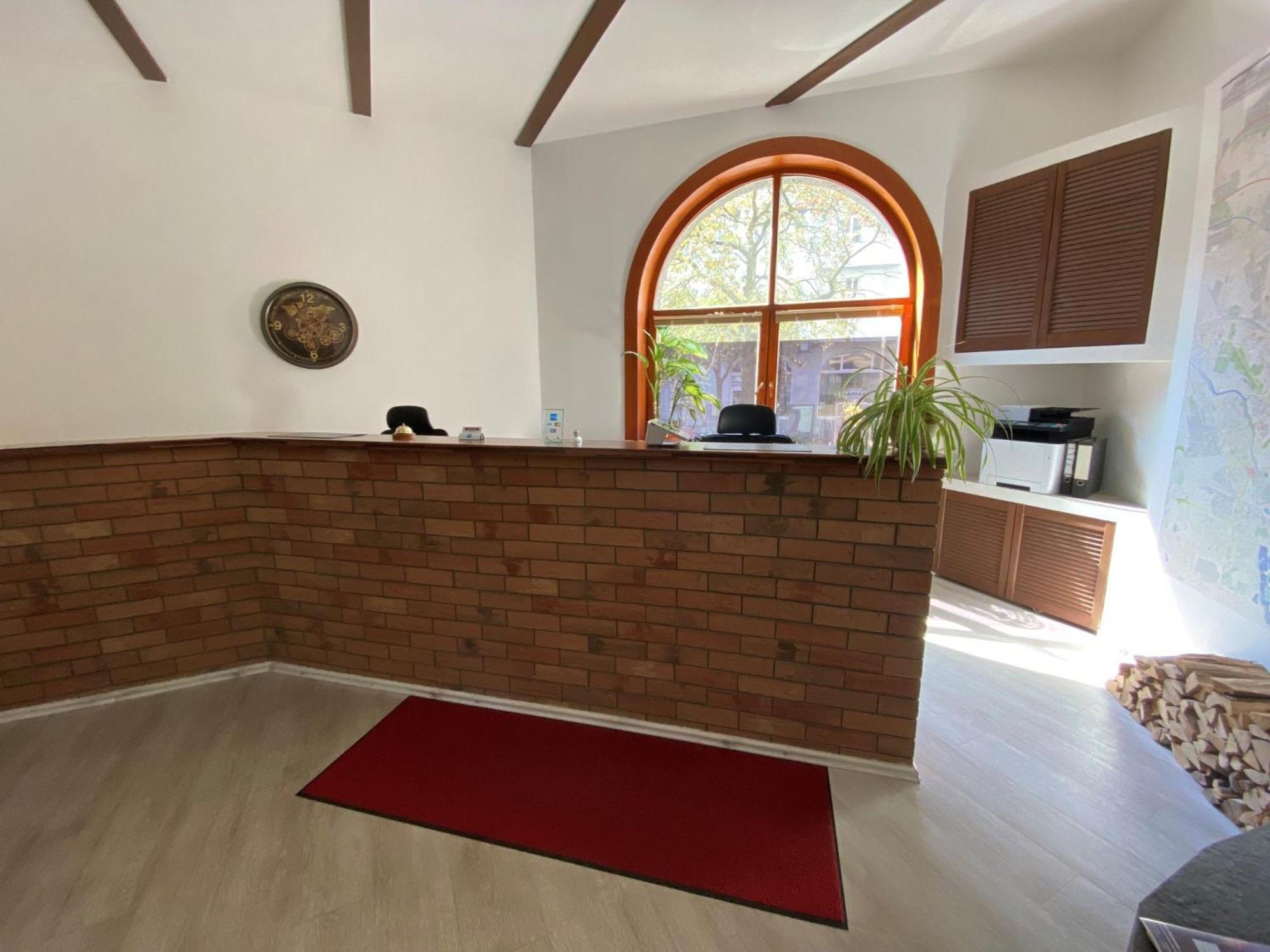 Avalon Bed & Breakfast Themen/- Nichtraucherhotel Hannover Bagian luar foto