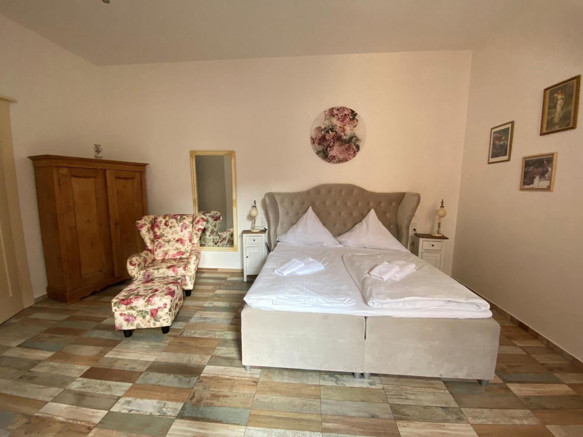 Avalon Bed & Breakfast Themen/- Nichtraucherhotel Hannover Bagian luar foto