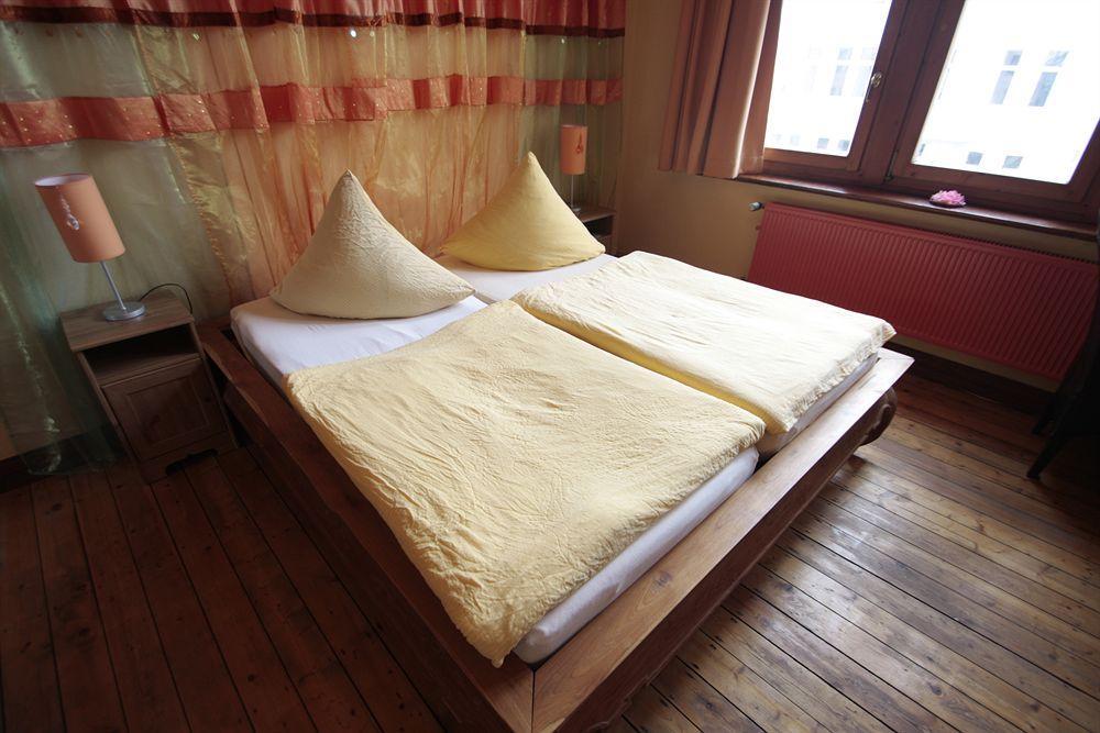 Avalon Bed & Breakfast Themen/- Nichtraucherhotel Hannover Bagian luar foto