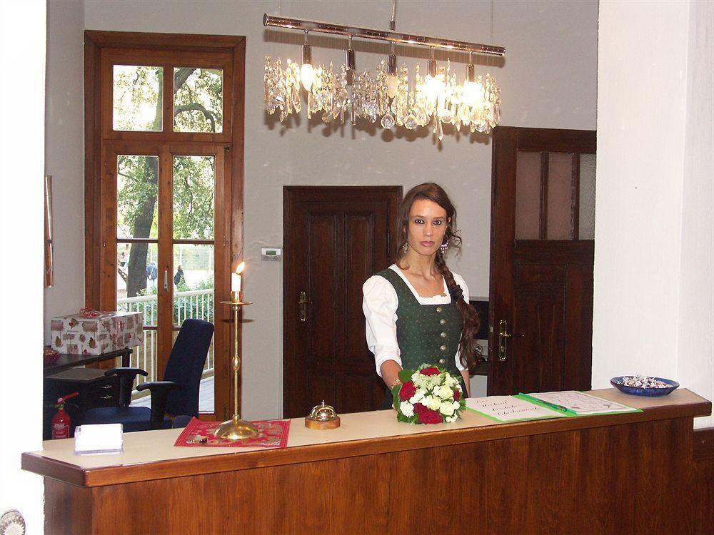 Avalon Bed & Breakfast Themen/- Nichtraucherhotel Hannover Bagian luar foto