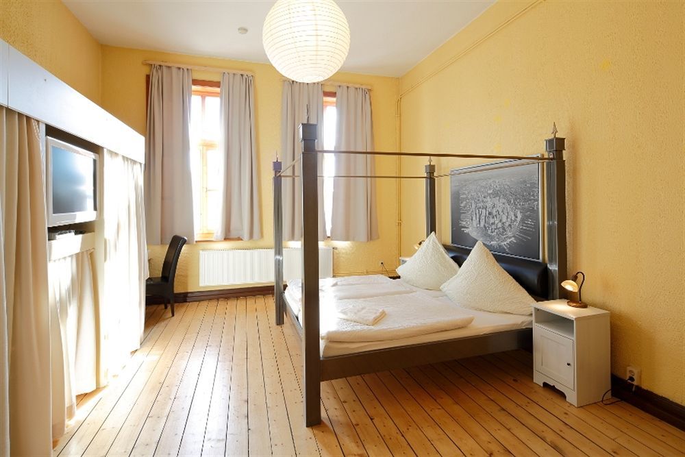 Avalon Bed & Breakfast Themen/- Nichtraucherhotel Hannover Bagian luar foto