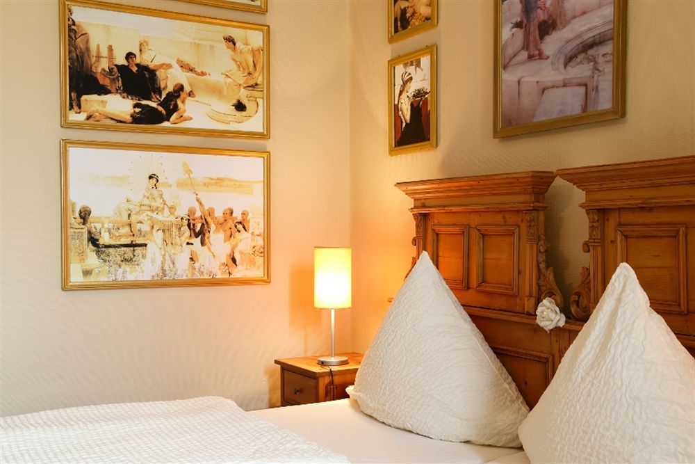 Avalon Bed & Breakfast Themen/- Nichtraucherhotel Hannover Bagian luar foto