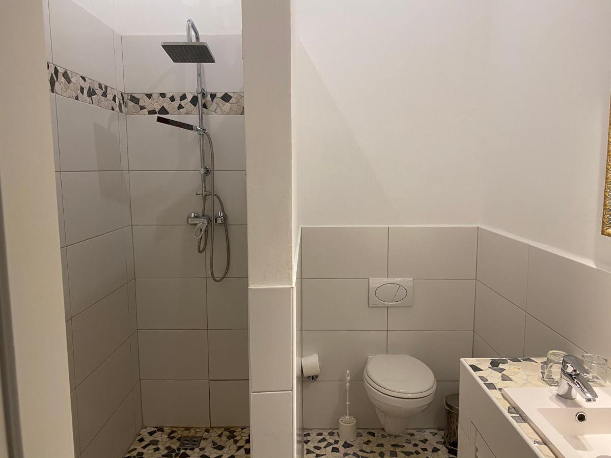 Avalon Bed & Breakfast Themen/- Nichtraucherhotel Hannover Bagian luar foto