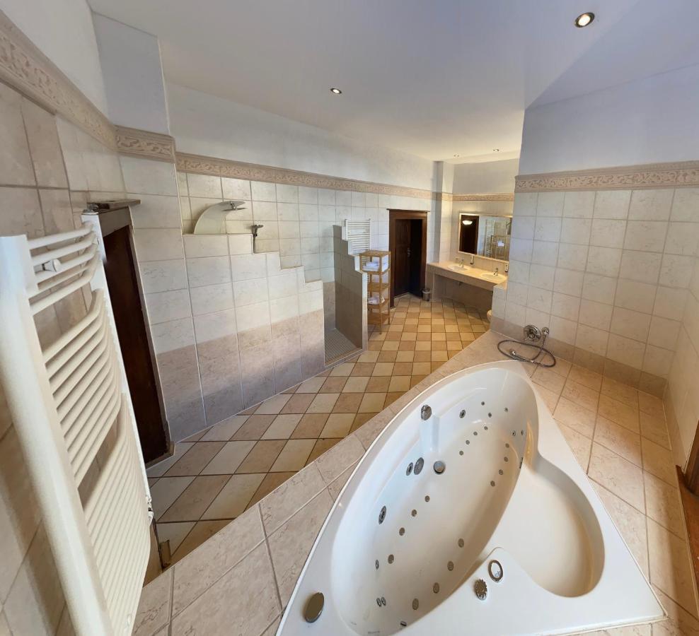 Avalon Bed & Breakfast Themen/- Nichtraucherhotel Hannover Bagian luar foto