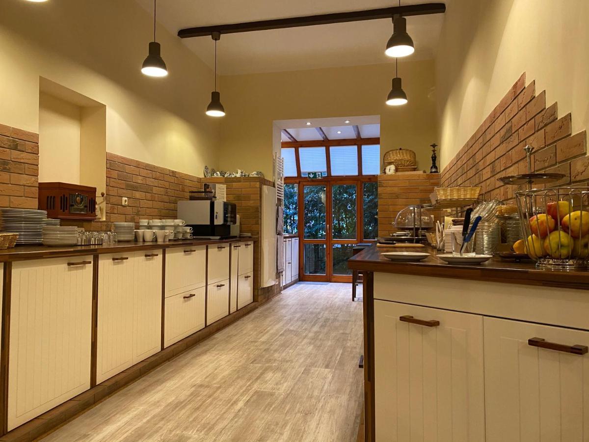 Avalon Bed & Breakfast Themen/- Nichtraucherhotel Hannover Bagian luar foto